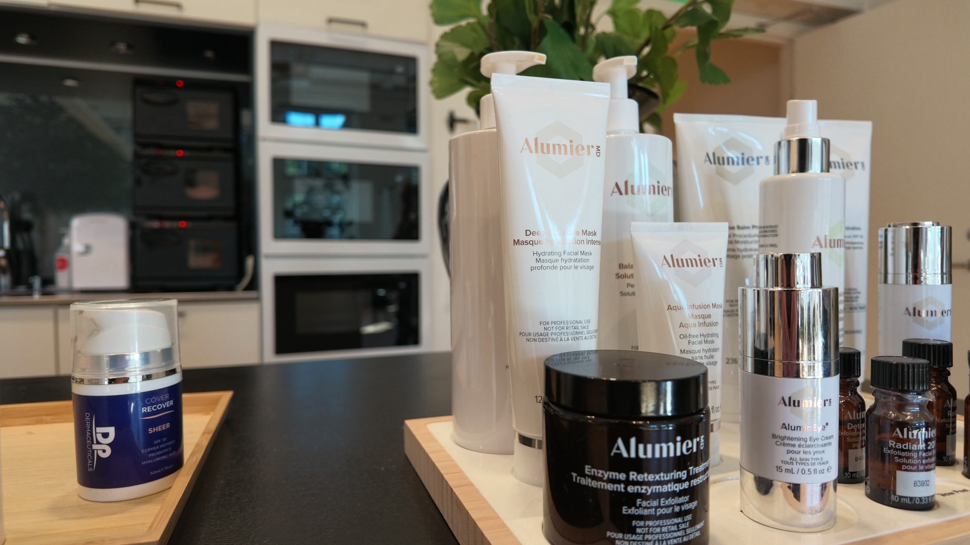 Professionella peelingprodukter från AlumierMD